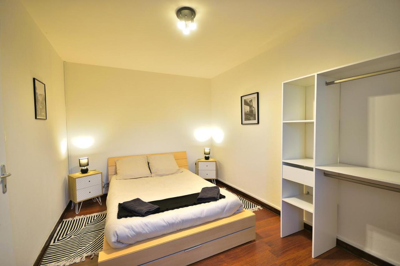 Maison Proche Centre * Wifi * Parking Devant * Mont-de-Marsan Kültér fotó